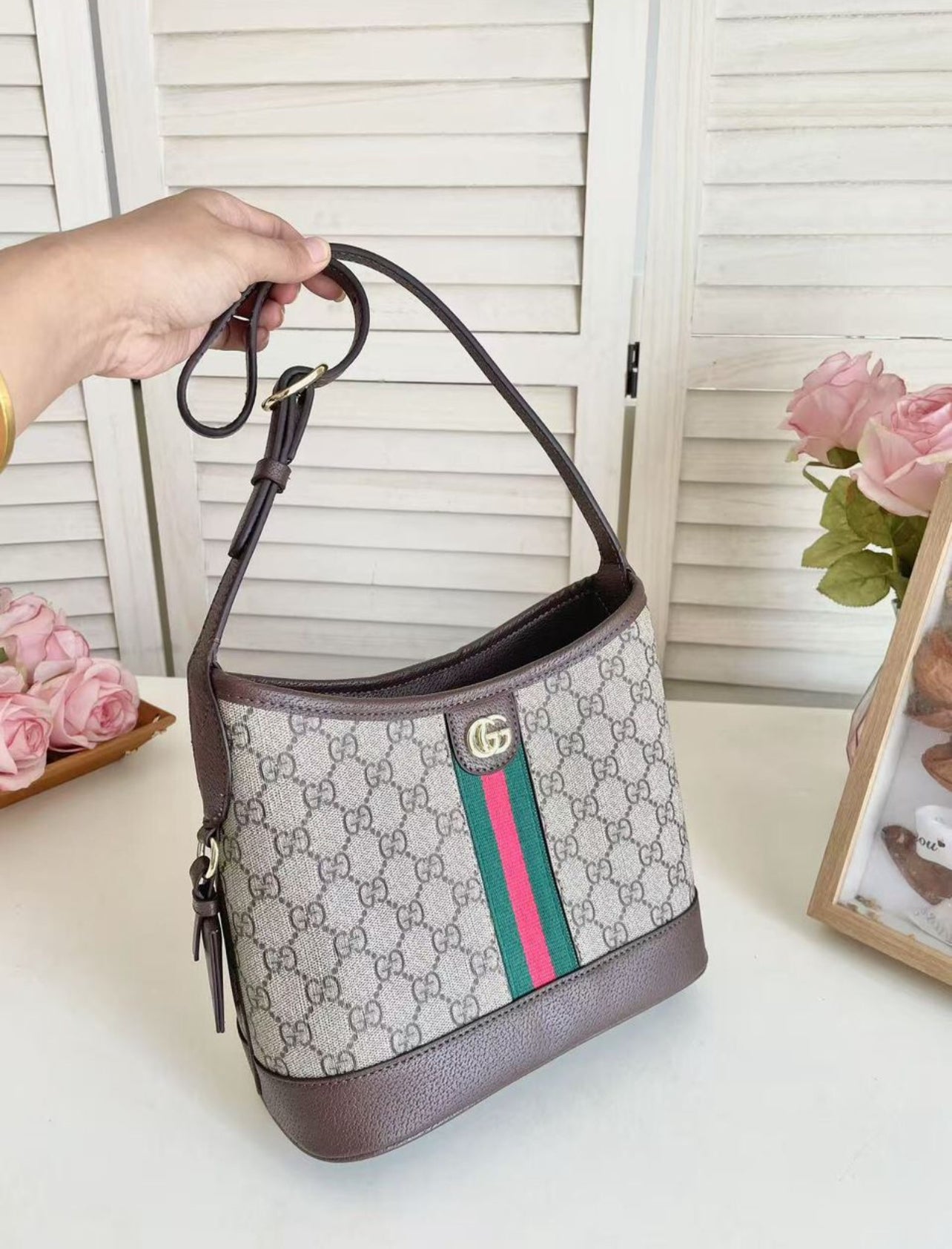 Classic Shoulder Bag